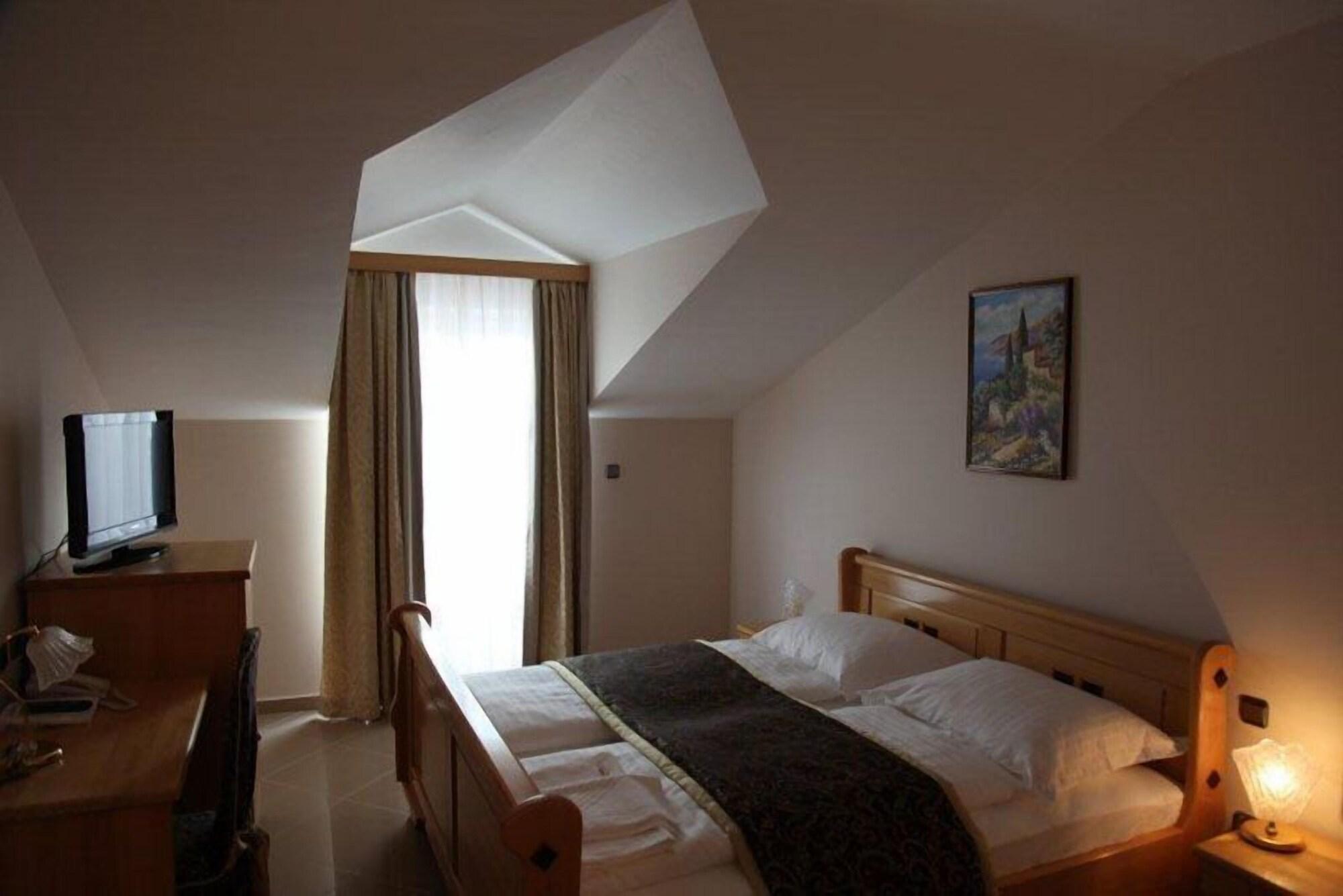 Hotel Miramare Vodice Luaran gambar