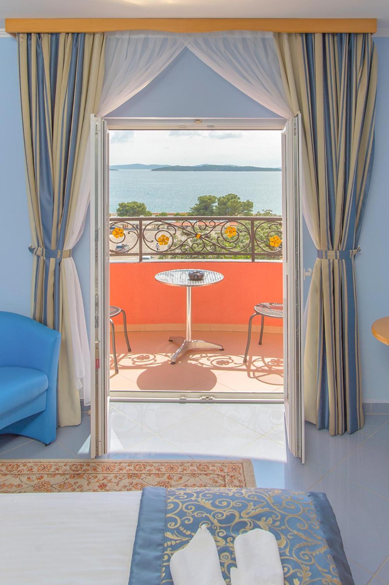 Hotel Miramare Vodice Luaran gambar