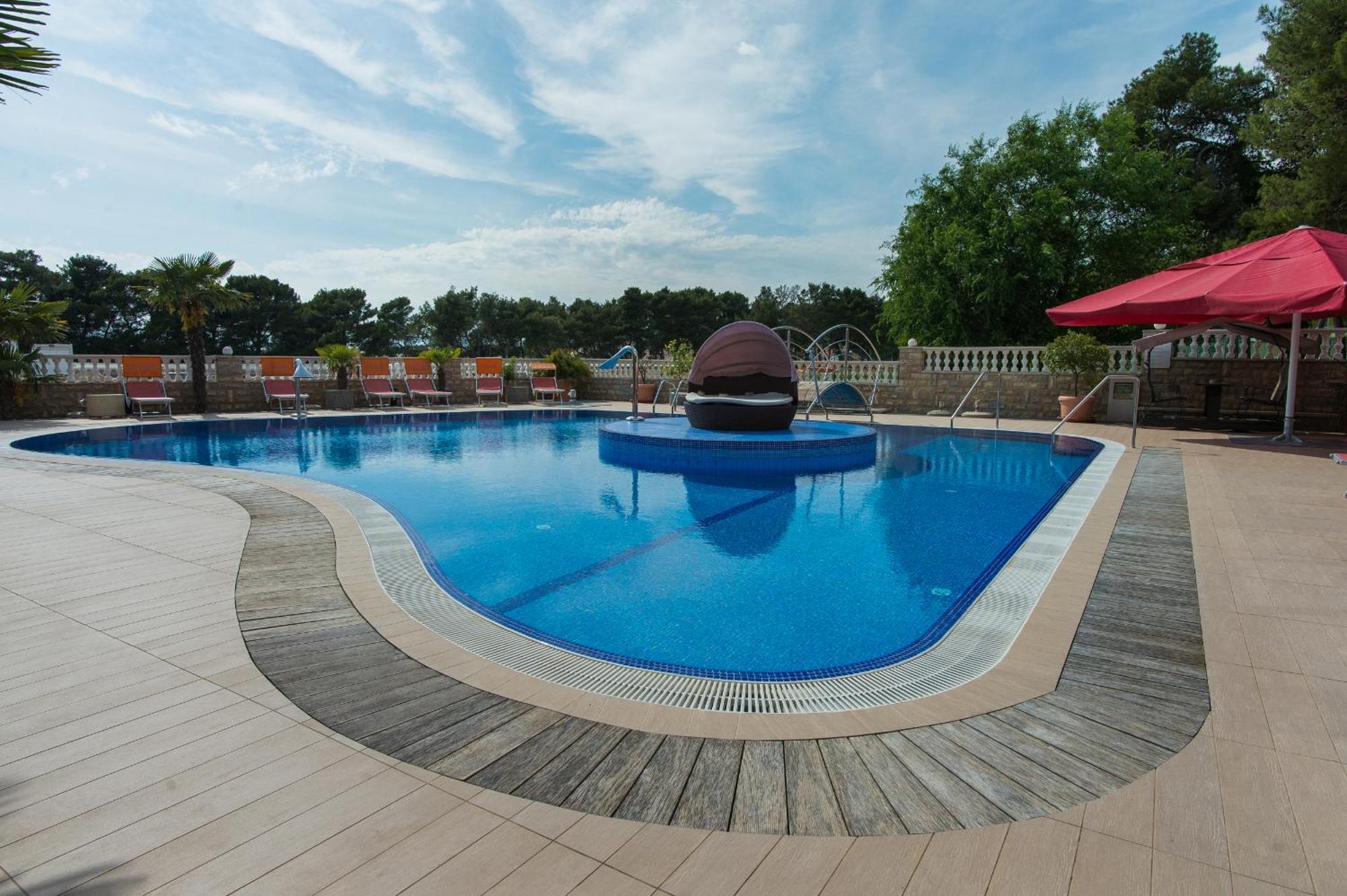 Hotel Miramare Vodice Luaran gambar