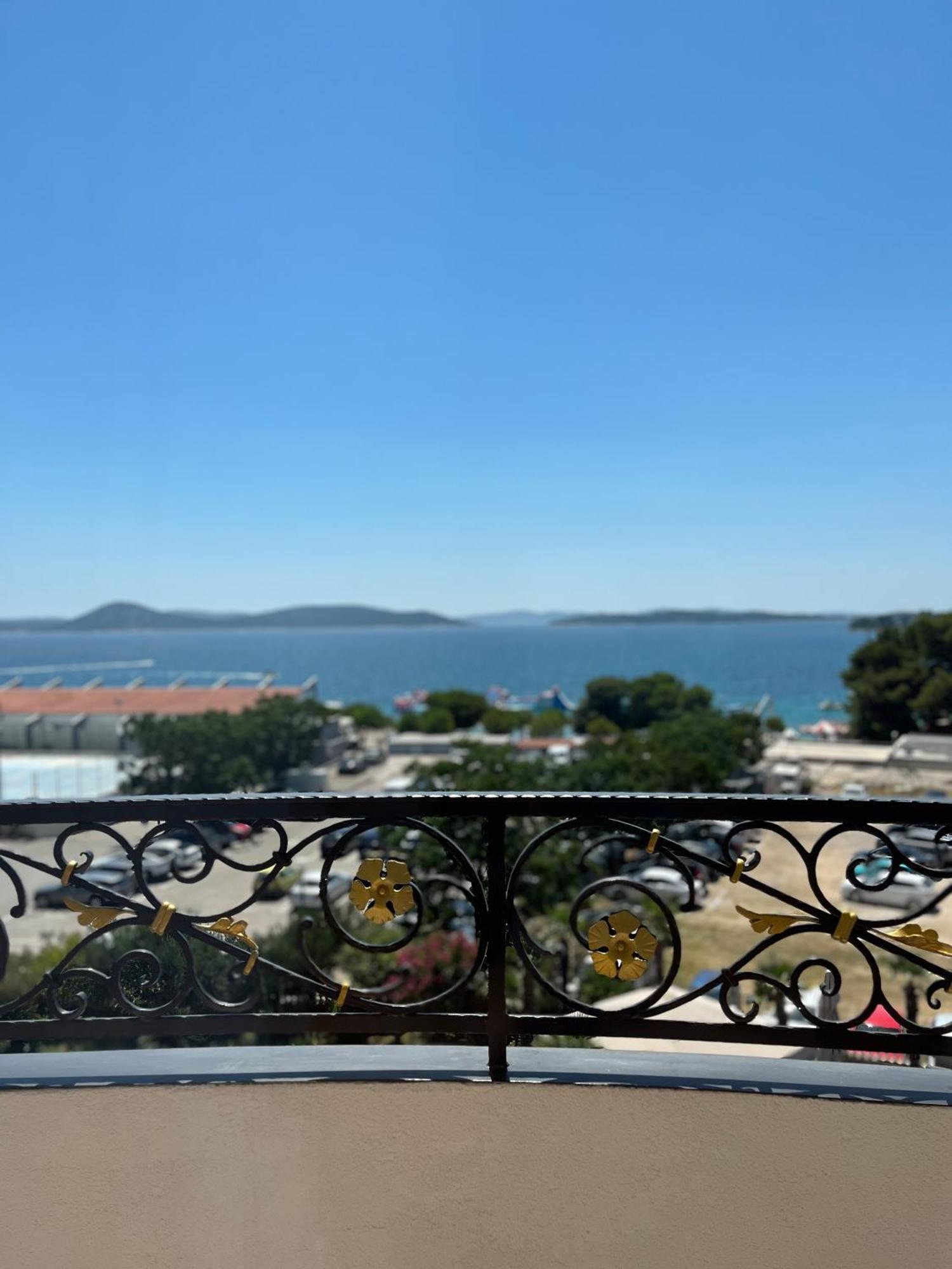 Hotel Miramare Vodice Luaran gambar