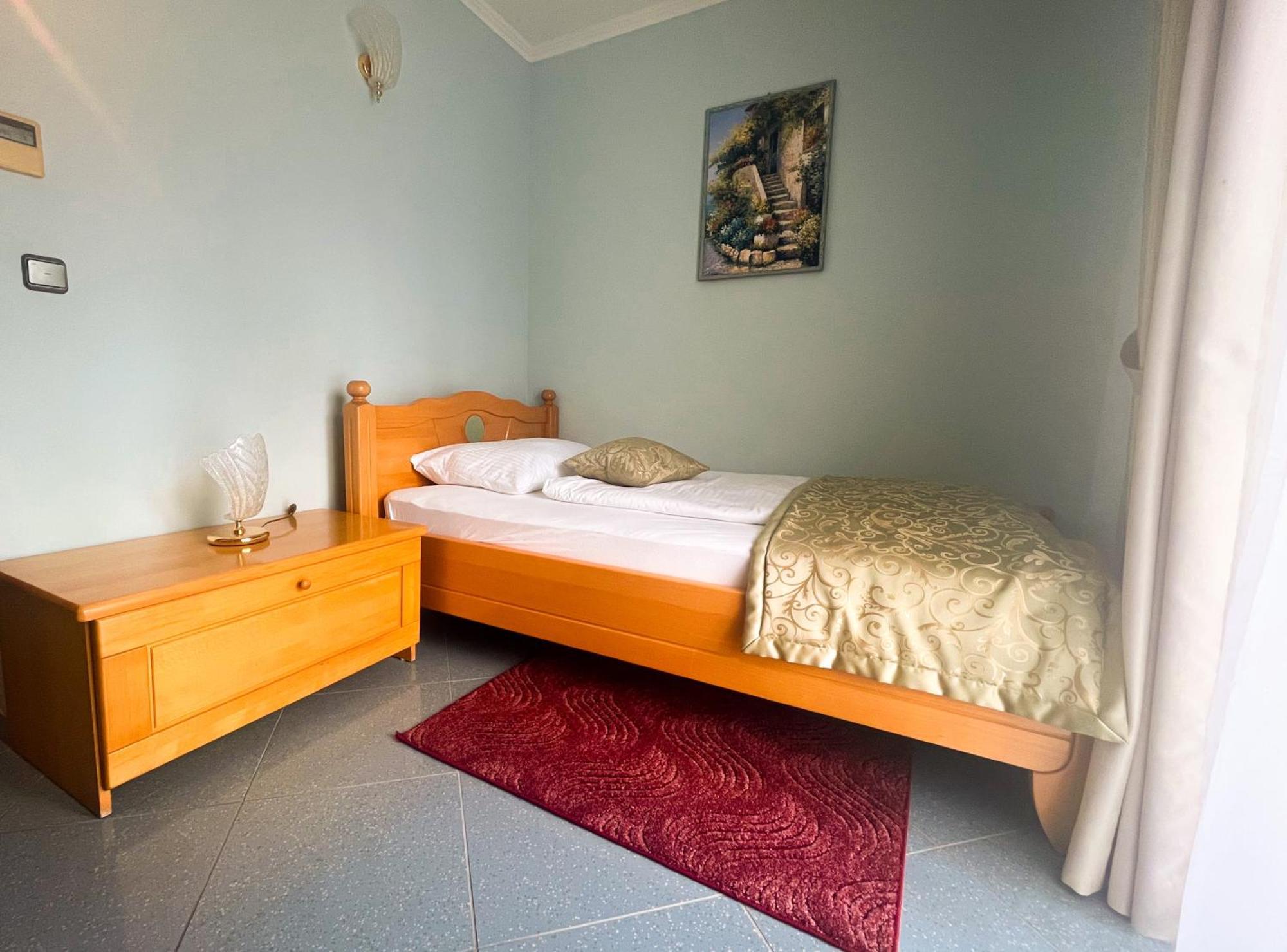 Hotel Miramare Vodice Bilik gambar
